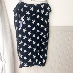 ⭐️ NEW Claire's Black and White Star Print Infinity Loop Scarf